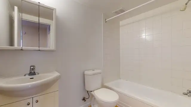 Downtown Studio - Cooper & O'Connor ~ Move in April 1st! - Photo 6