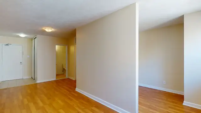 Downtown Studio - Cooper & O'Connor ~ Move in April 1st! - Photo 8