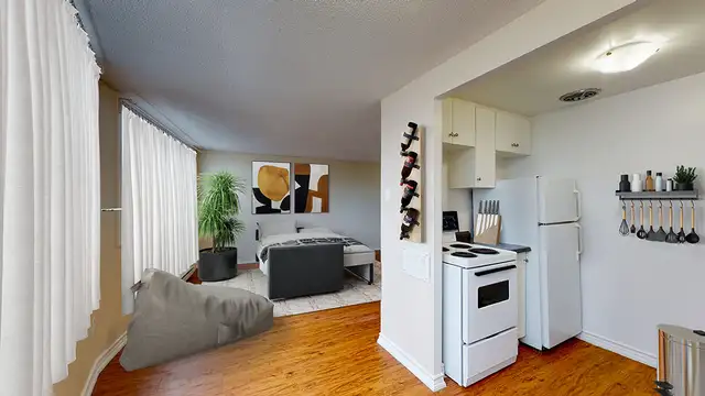 May 1st All-Inclusive Studio-By Civic Hospital & Carleton U