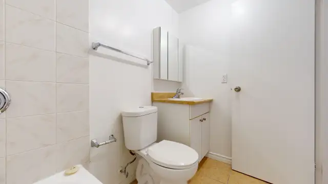 May 1st All-Inclusive Studio-By Civic Hospital & Carleton U - Photo 7