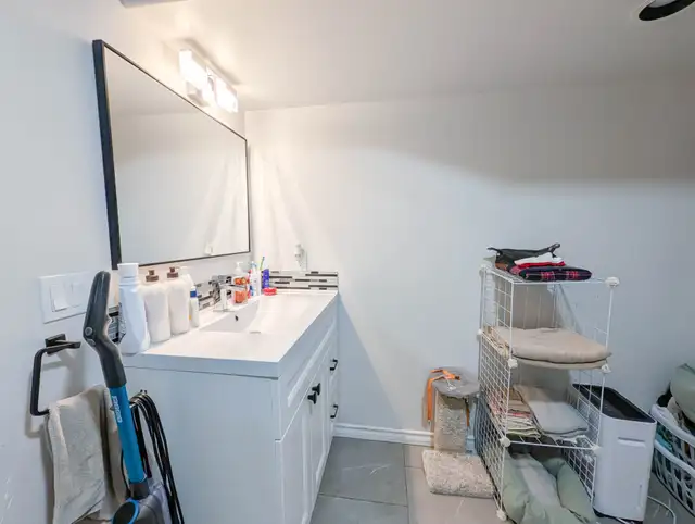 237A Scott St - All Inclusive Bachelor Apartment - Photo 9