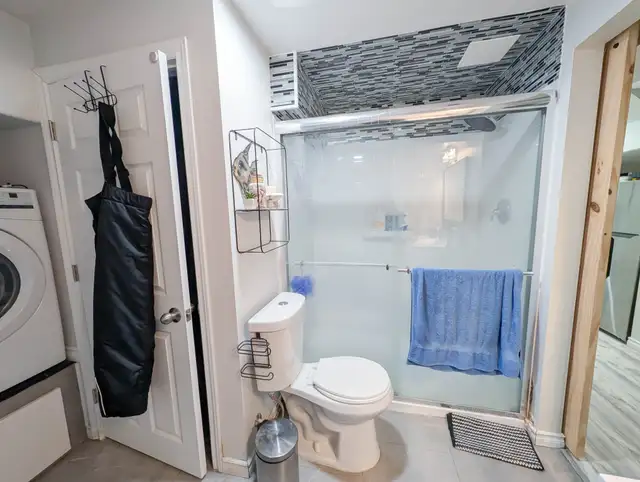 237A Scott St - All Inclusive Bachelor Apartment - Photo 11