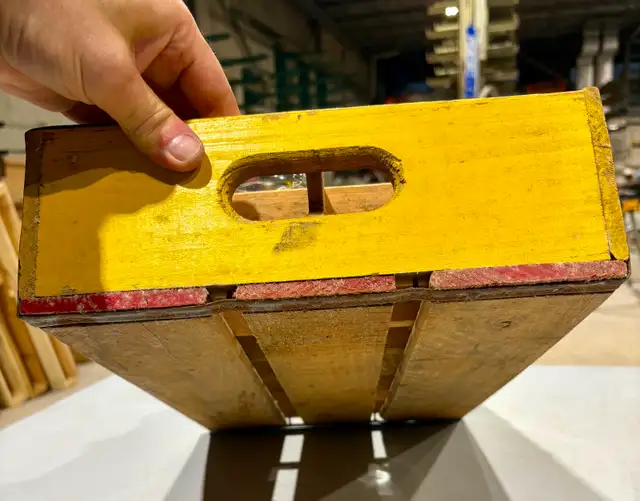 Vintage Yellow Wooden "Coca-Cola" Crate (w 7 Original Glasses!) - Photo 5