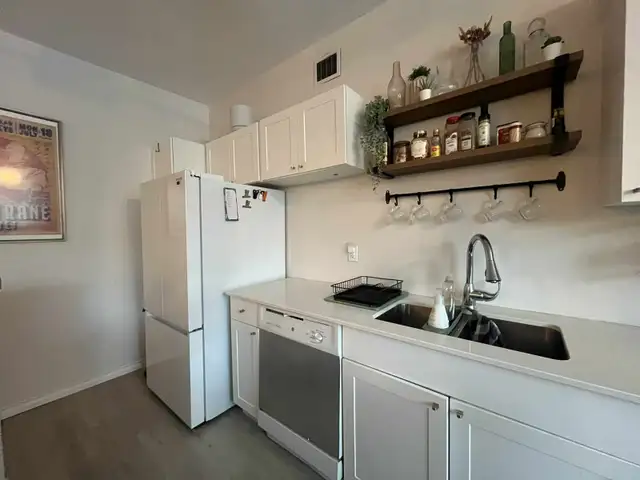 2 Bed 1 bath Renovated Apartment South End Halifax - Photo 4