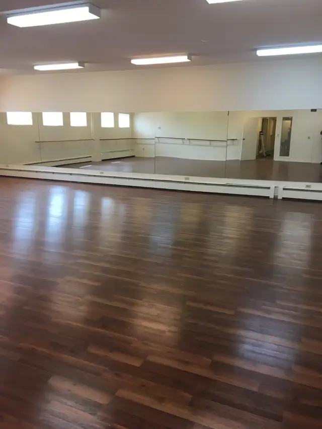 Studio Space For Rent - Photo 2