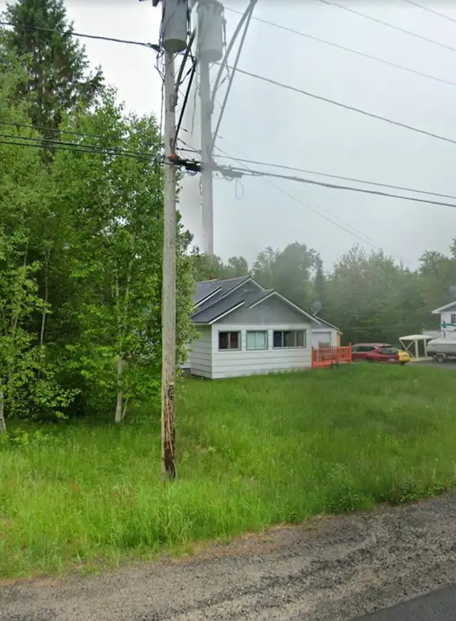 house for sale (definitely not haunted) - Photo 4