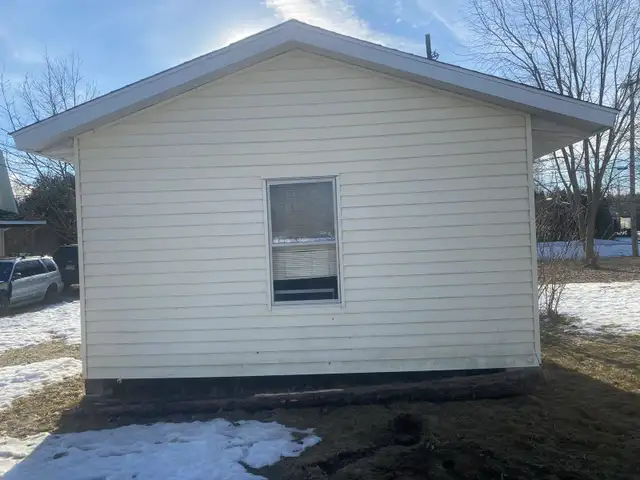 Remise à vendre 10x16