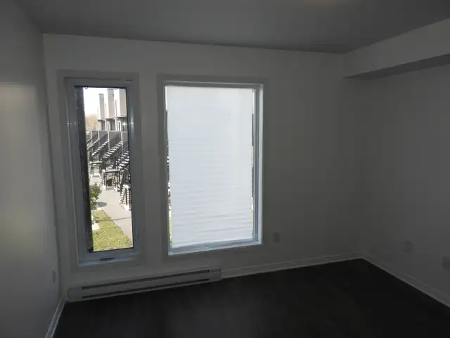 Condo de 2 chambres/5 electros/1 Remise/1Parking/Rivermead - Photo 6