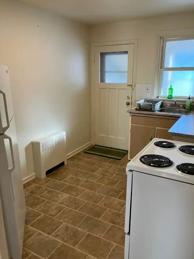 1  Bedroom Apartment For Rent - Photo 6