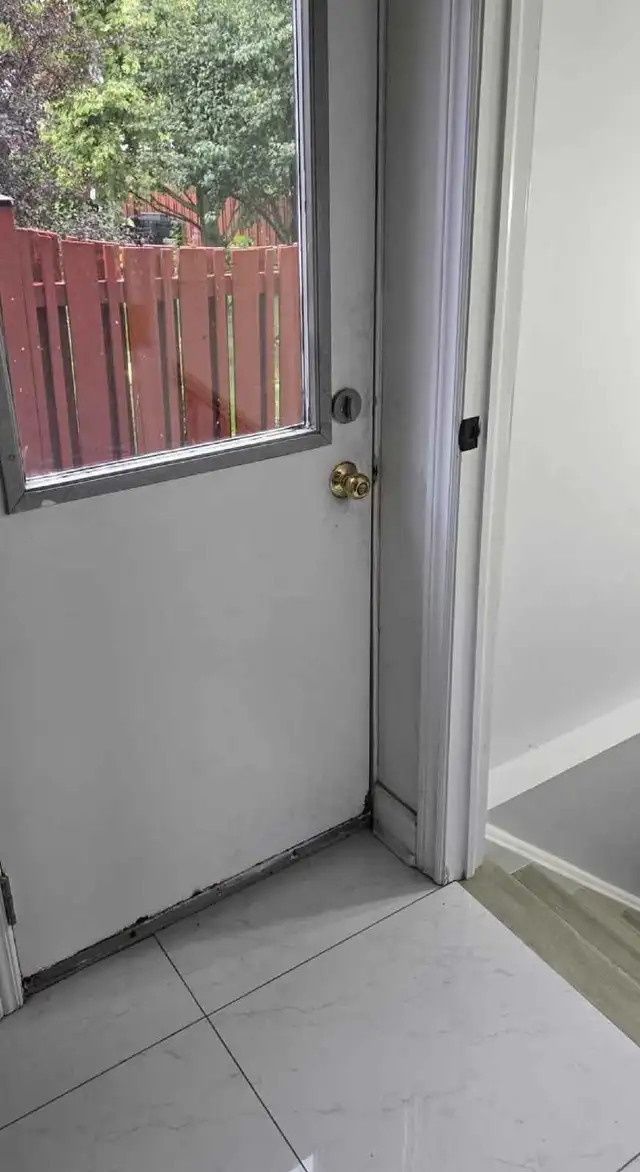 2 bedroom basement apartment - Photo 2