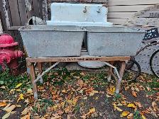 Wash Stand/Tubs