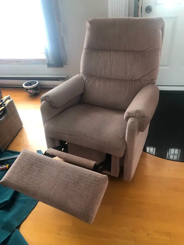 Fauteuil berçant avec extention pour les jambes - Photo 2