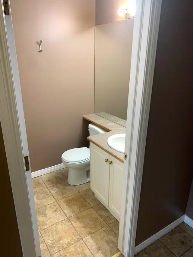 Bright and Spacious, Neat Clean Tidy 2 Bedroom 1 Bathroom - Photo 7