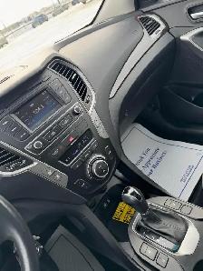 2017 Hyundai Santa Fe Sport - Photo 11