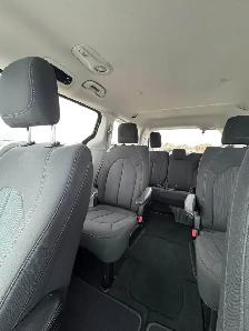 2017 Chrysler Pacifica LX - Photo 13