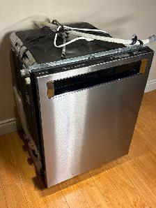 KitchenAid KDPM604KPS Dishwasher – Serviced & Tested