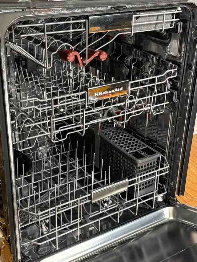 KitchenAid KDPM604KPS Dishwasher – Serviced & Tested - Photo 4