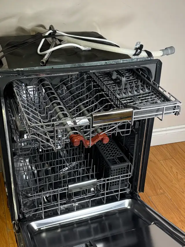 KitchenAid KDPM604KPS Dishwasher – Serviced & Tested - Photo 5