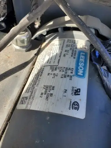 4000LBS SCISSOR DOCK LIFT WITH RAMPS 220 VOLTS - Photo 10