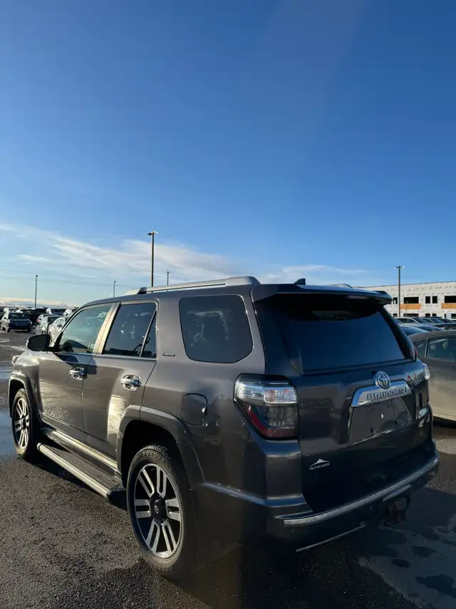 2016 Toyota 4Runner Limited : Low Mileage, One Owner - Photo 6