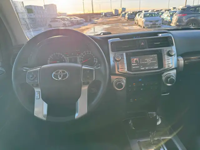 2016 Toyota 4Runner Limited : Low Mileage, One Owner - Photo 11