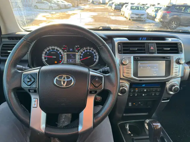 2016 Toyota 4Runner Limited : Low Mileage, One Owner - Photo 12