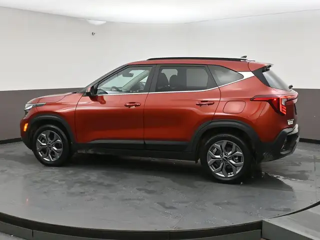 2025 Kia Seltos EX AWD Call 902-466-9550 Android Auto / Apple Ca - Photo 30