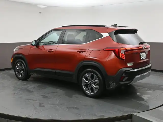 2025 Kia Seltos EX AWD Call 902-466-9550 Android Auto / Apple Ca - Photo 31