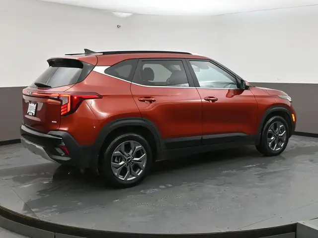 2025 Kia Seltos EX AWD Call 902-466-9550 Android Auto / Apple Ca - Photo 33