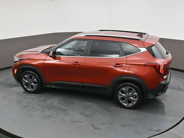 2025 Kia Seltos EX AWD Call 902-466-9550 Android Auto / Apple Ca - Photo 46