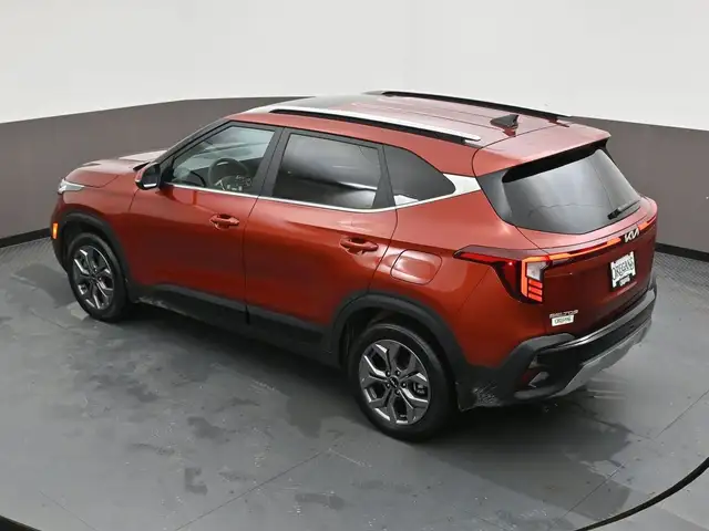 2025 Kia Seltos EX AWD Call 902-466-9550 Android Auto / Apple Ca - Photo 47