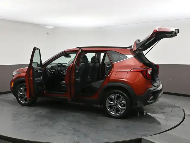 2025 Kia Seltos EX AWD Call 902-466-9550 Android Auto / Apple Ca - Photo 55
