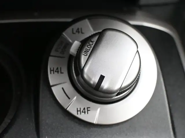 2023 Toyota 4Runner LIMITED Call 902-466-9550 ANDROID AUTO / APP - Photo 12