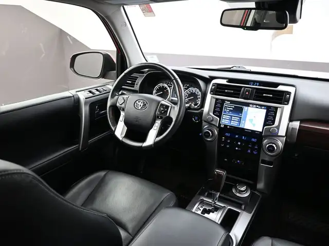 2023 Toyota 4Runner LIMITED Call 902-466-9550 ANDROID AUTO / APP - Photo 26