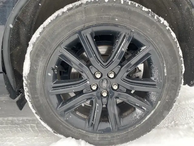 2022 Ford Edge ST LINE - Photo 13