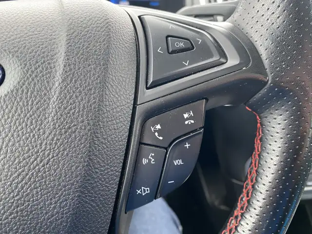 2022 Ford Edge ST LINE - Photo 29