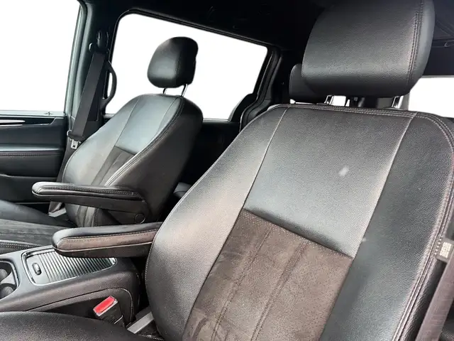 2020 Dodge Grand Caravan Premium Plus Premium Plus | Heated S... - Photo 10