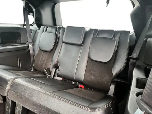 2020 Dodge Grand Caravan Premium Plus Premium Plus | Heated S... - Photo 12