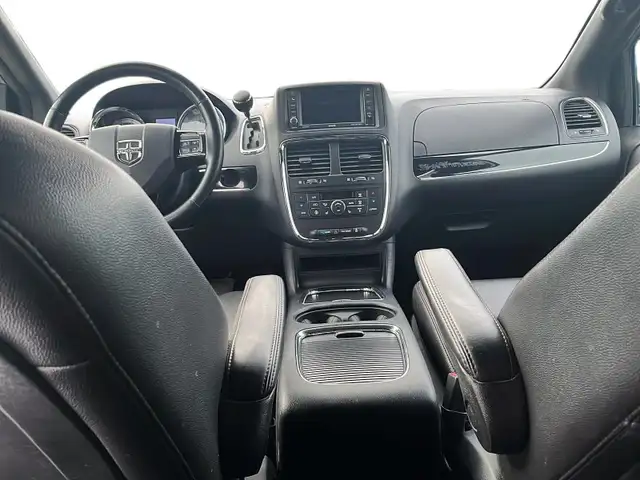 2020 Dodge Grand Caravan Premium Plus Premium Plus | Heated S... - Photo 13