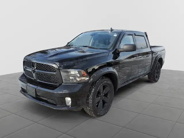 2022 RAM 1500 Classic Tradesman Express | Night Edition | 4X4...