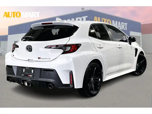 2024 Toyota GR Corolla AWD | 6-SPEED | TOUCHSCREEN | - Photo 7