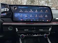 2026 Chevrolet Traverse Z71- Trailering Pkg - Conv Pkg - Used - Photo 23