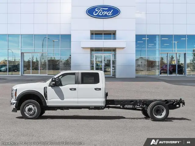 2026 Ford Super Duty F-550 DRW - Photo 3