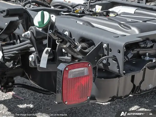 2026 Ford Super Duty F-550 DRW - Photo 9