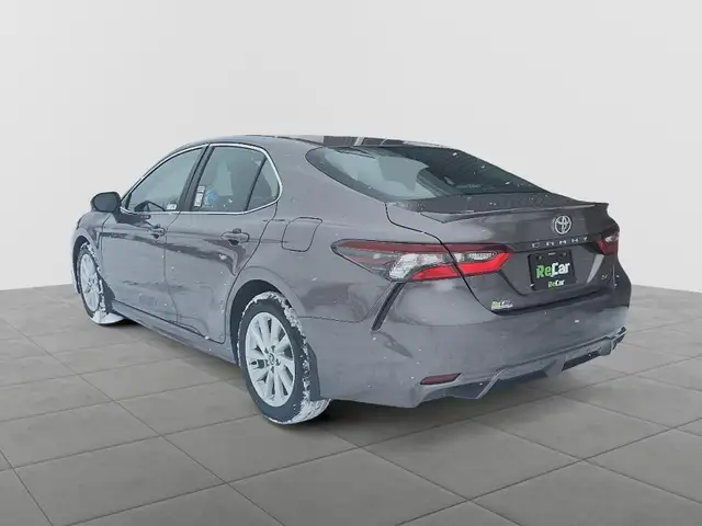 2024 Toyota Camry SE SE | Heated Seats | Dual Climate Control - Photo 6