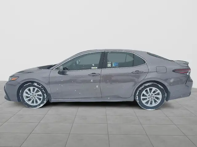 2024 Toyota Camry SE SE | Heated Seats | Dual Climate Control - Photo 7