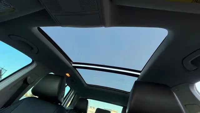 2014 Volkswagen Tiguan Auto, FWD, 2.0L 4cyl, Gas - Photo 11