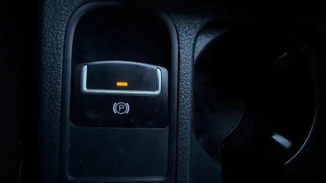 2014 Volkswagen Tiguan Auto, FWD, 2.0L 4cyl, Gas - Photo 22