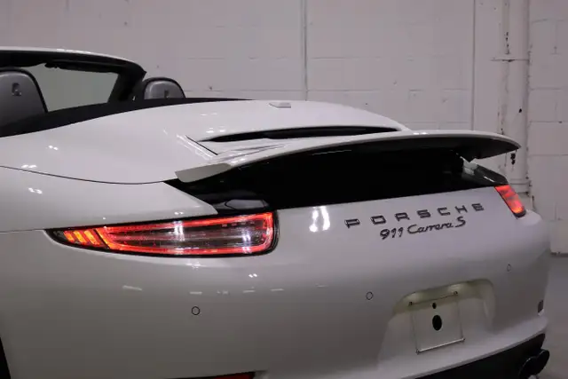 2012 Porsche 911 Carrera S Cabriolet | HIGHLY OPTIONED | LOW KM - Photo 16