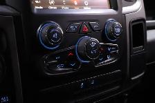 2020 RAM 1500 Classic Express 4x4 Quad Cab 6'4' Box | ONE OWNER - Photo 16